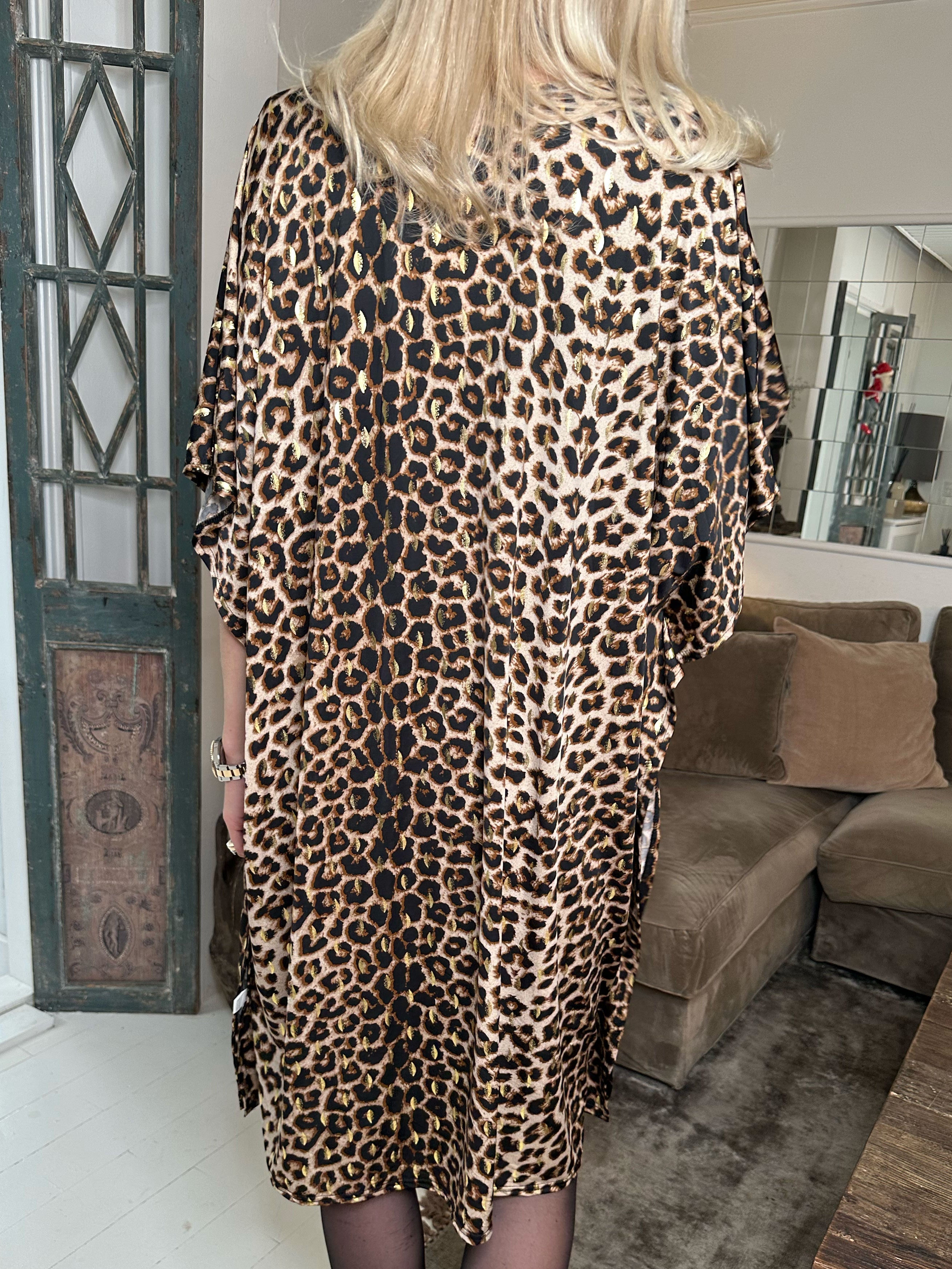 Azmina Leo - Tunikakjole i løs pasform i leopardprint